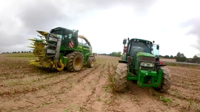 Docu-fiction 360°: apprenti en conduite d'engins agricoles