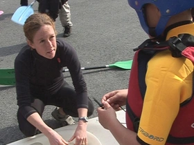 Éducatrice sportive de canoë kayak