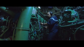 Grégory, second-maître technicien de maintenance navale spécialisé en mécanique