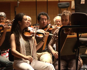 Musicienne, violon solo