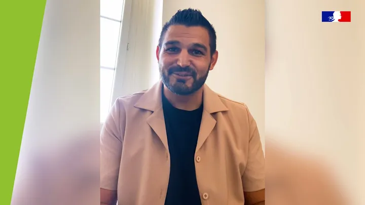 Le parcours de Raphaël vers des études d'administration - Onisep TV